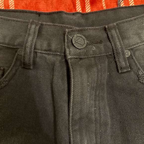 UNIF distressed black high waisted shorts size 27 - Picture 2 of 7